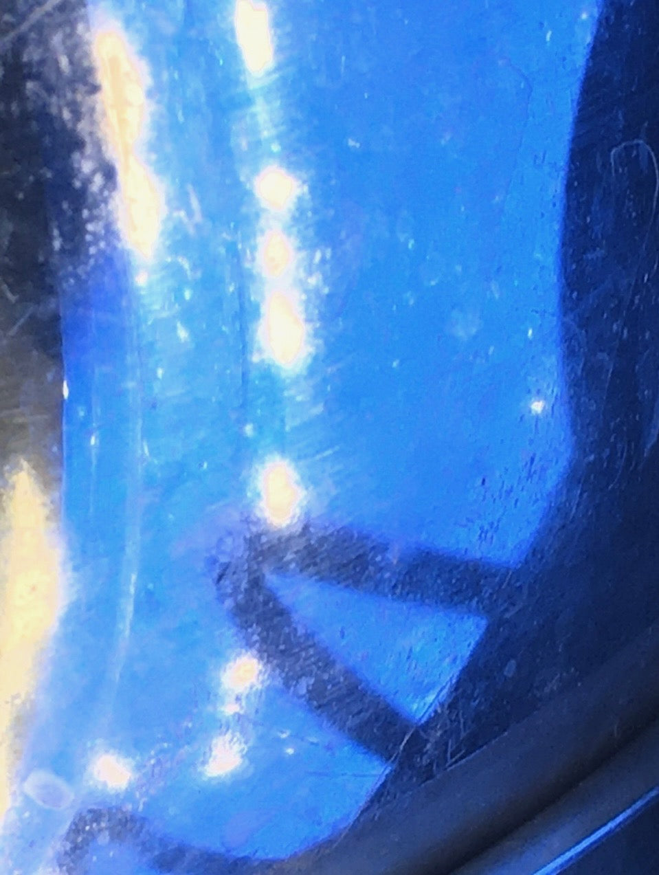 Ein Schiff in den Wellen